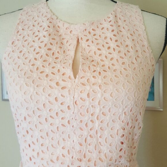 💲6️⃣ Bundled ✔️Open Back Eyelet Peplum DressPink sz XS S  - Picture 5 of 11